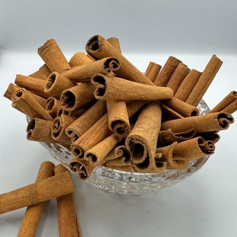 قرفة عيدان