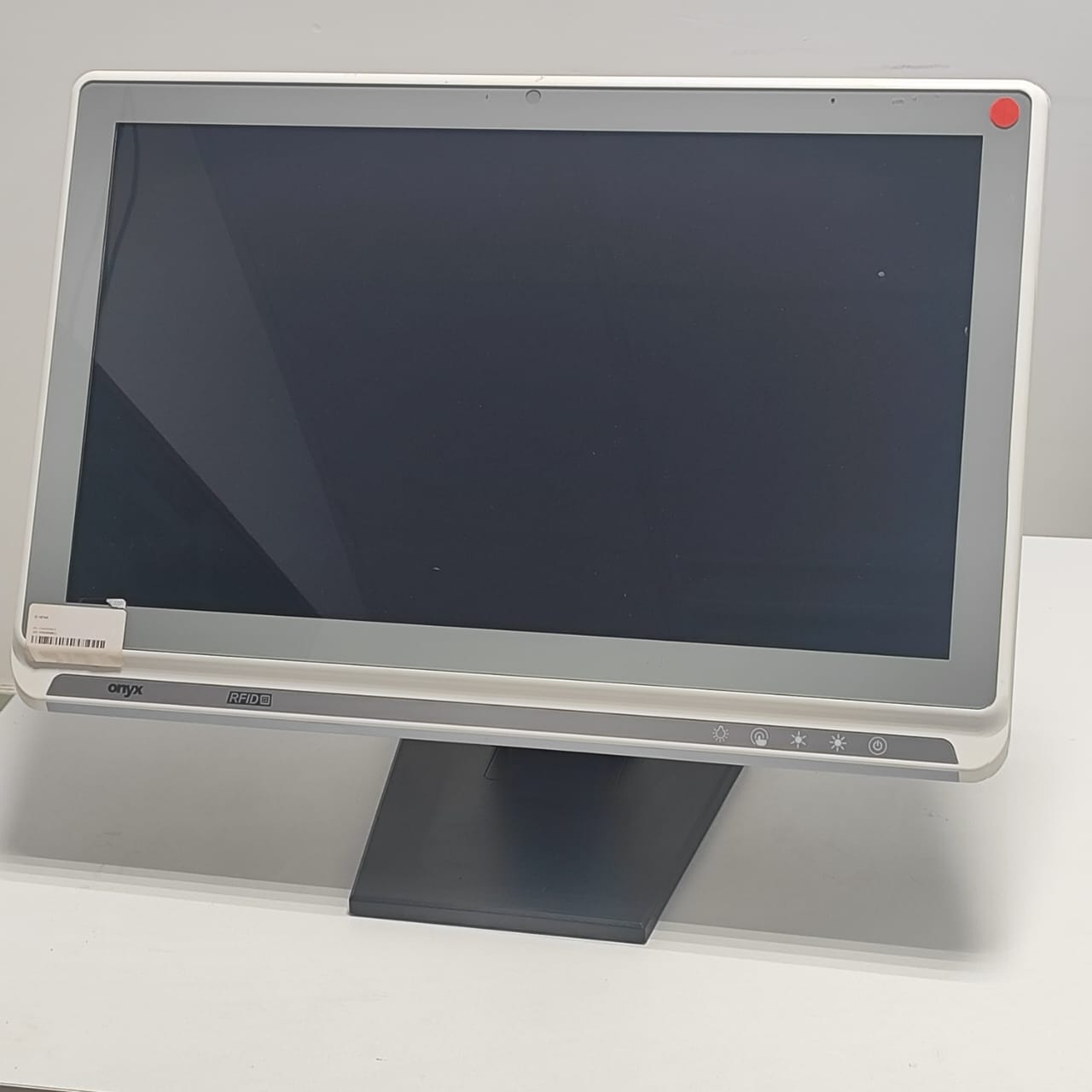 PC ALL IN ONE ONYX 22 ZOLL CORE I5, RAM 8G, SSD256