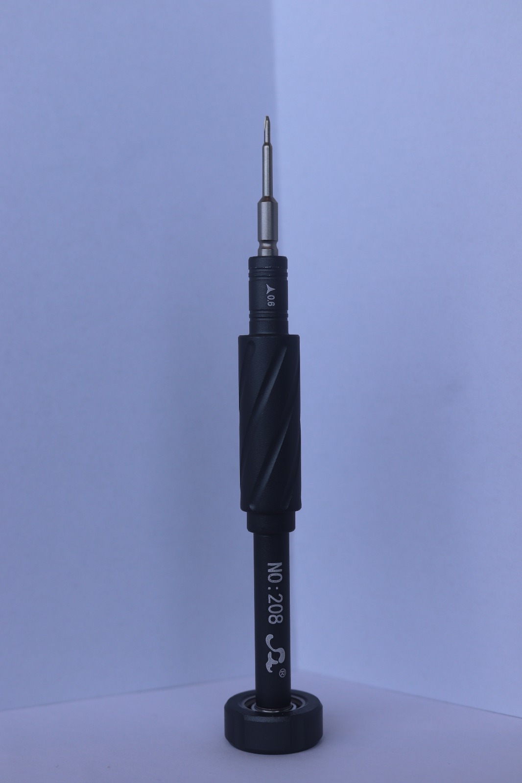 مفك SW -208